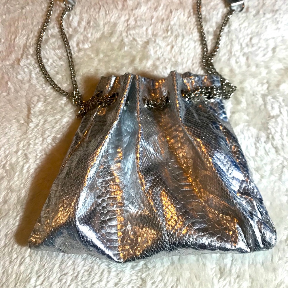 Gianni Shoulder Bag